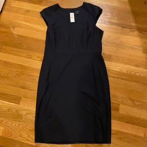 Sleeveless suit dress